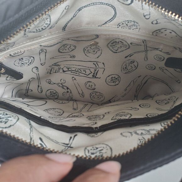 Kate Spade Women’s Crossbody Bag Black Nylon Gold Hardware Medium Shoulder Bag - Picture 8 of 15